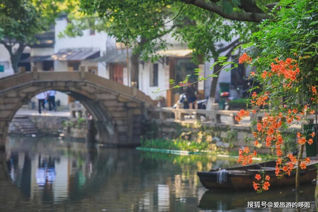 逃出诡异庄园